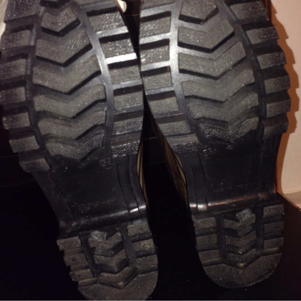 Burberry Nova Check Rubber Rain Boots | Classic Check | Designer Rain Boots - Picture 2 of 12